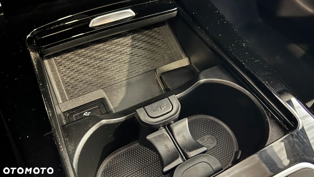 Mercedes-Benz CLA 200 AMG Line 7G-DCT - 28