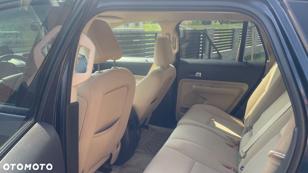 Ford Edge - 10