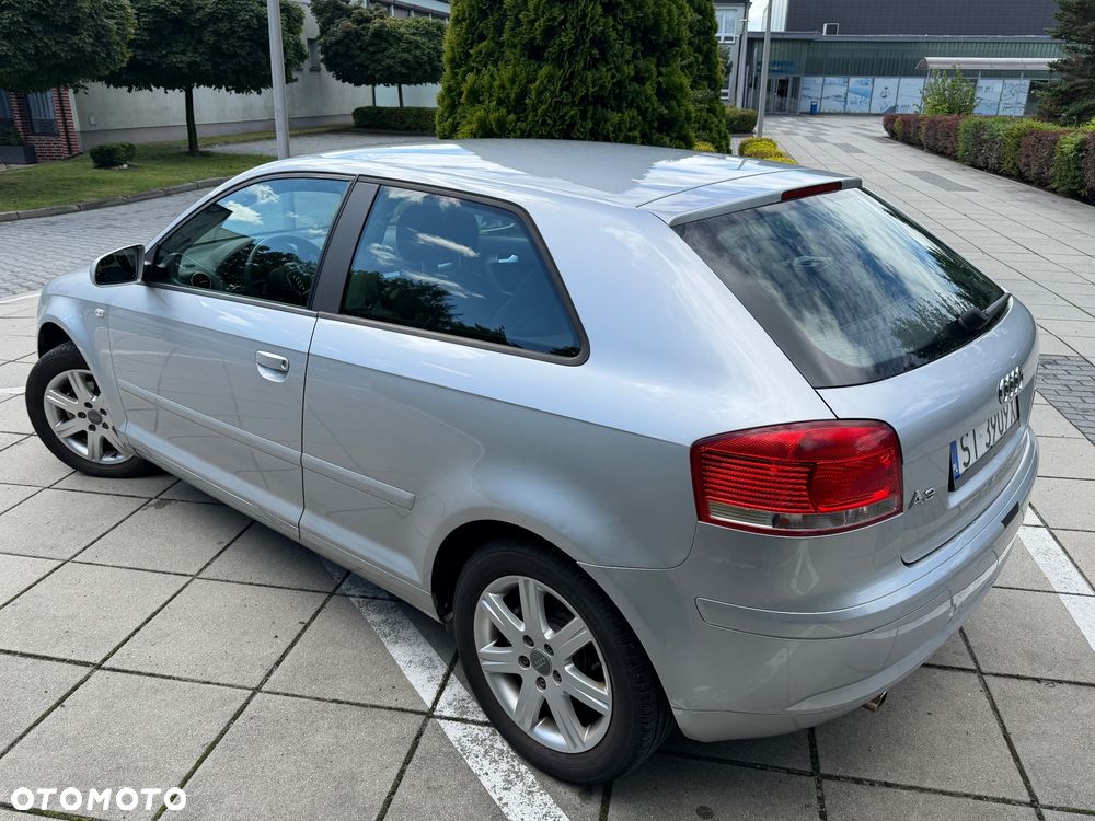 Audi A3 3-drzwiowe 1.6 Ambiente - 11