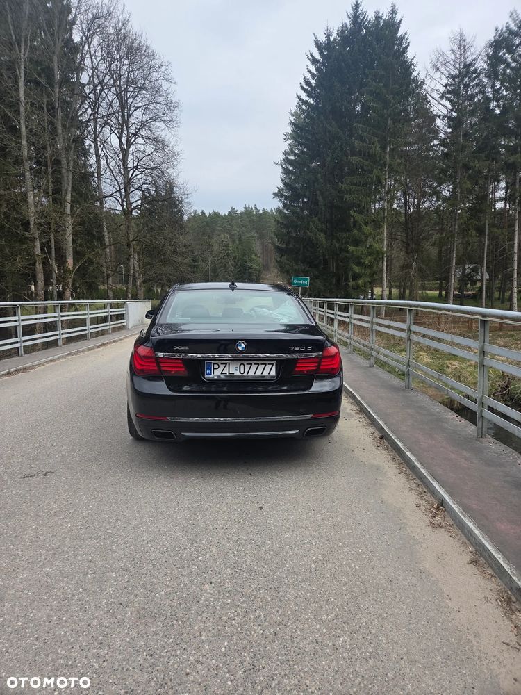 BMW Seria 7 750d xDrive - 4