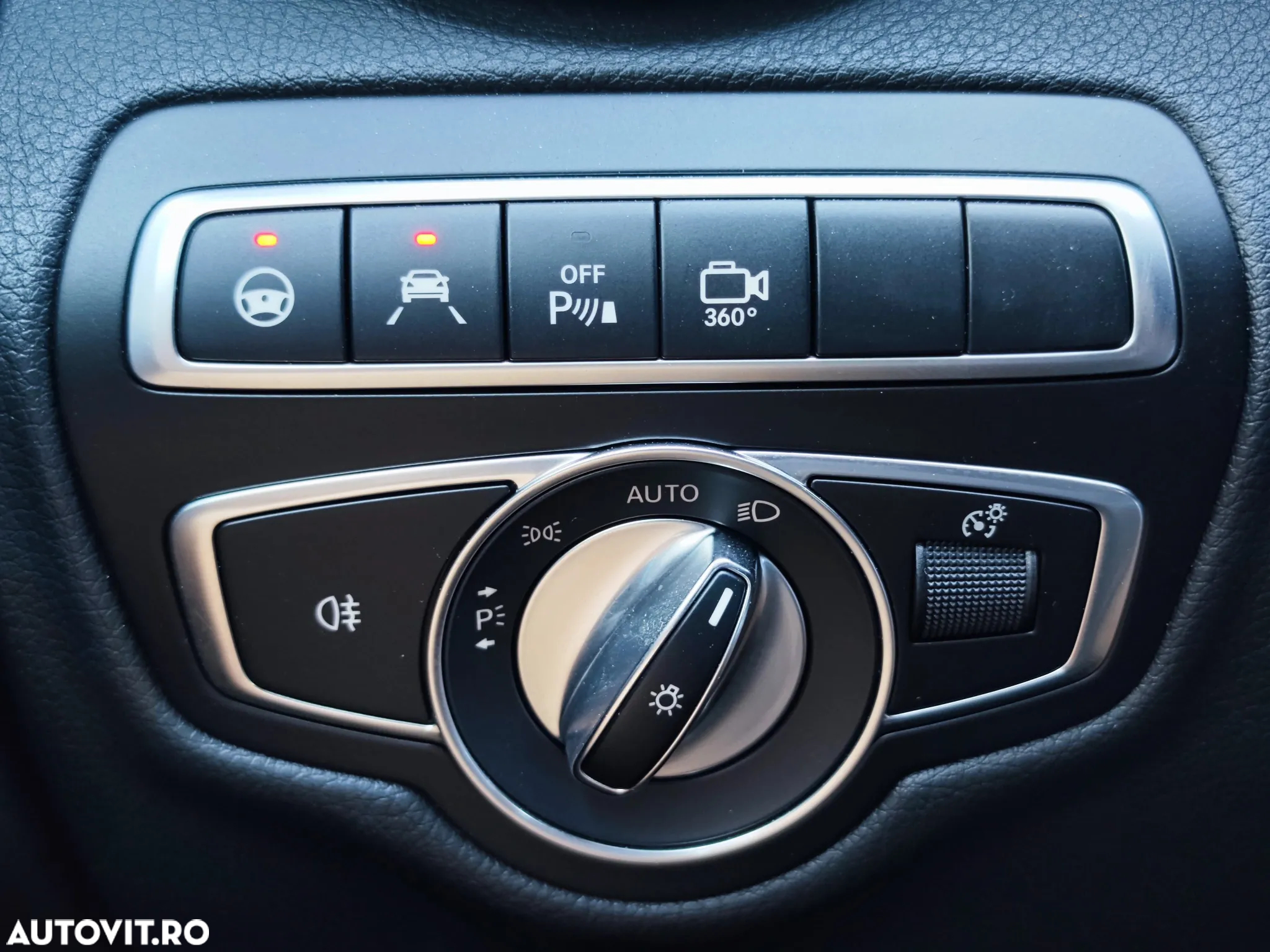 Mercedes-Benz GLC Coupe 250 4Matic 9G-TRONIC - 27