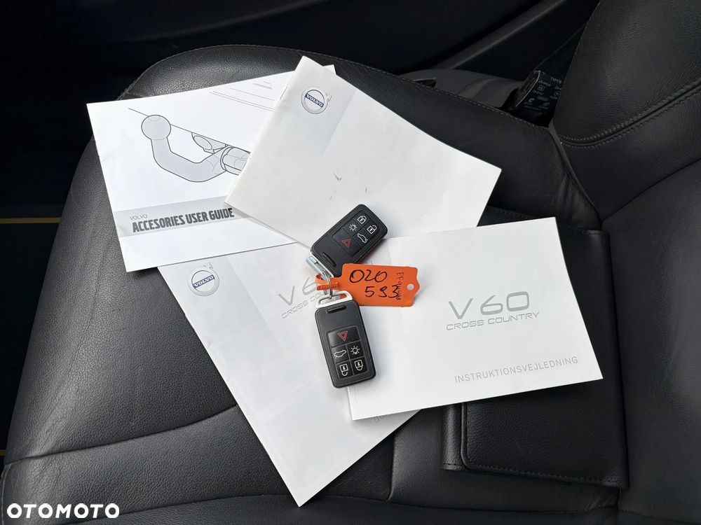 Volvo V60 Cross Country D3 Geartronic Summum - 35