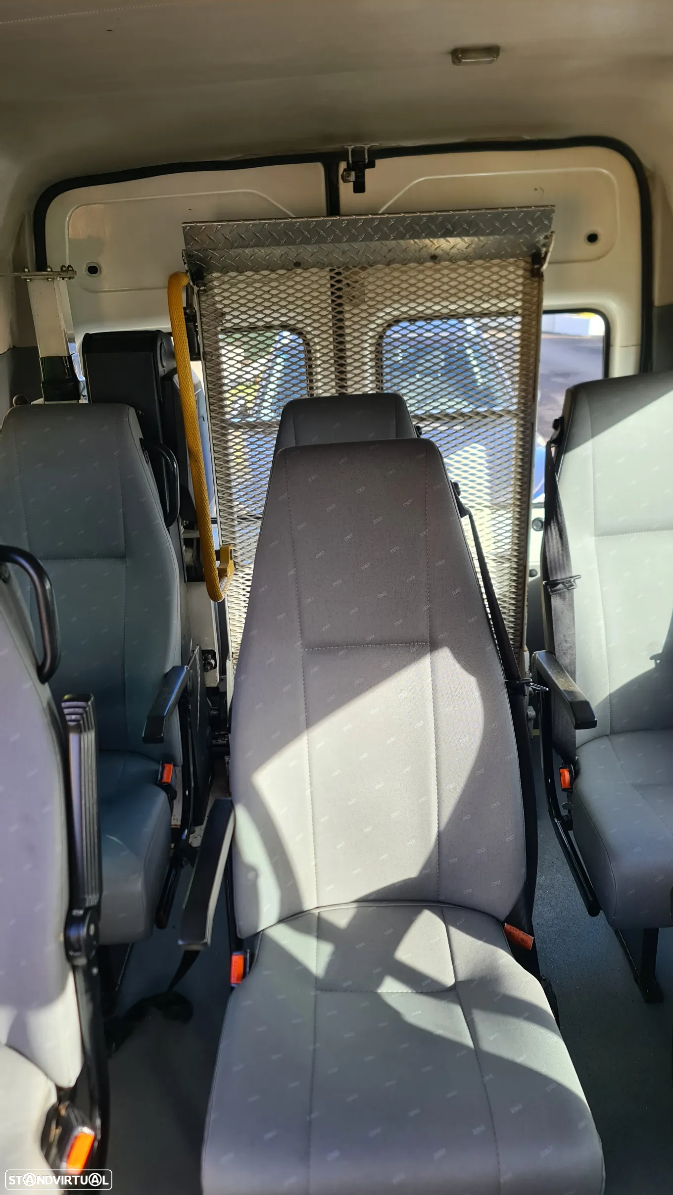 Ford Transit - 4