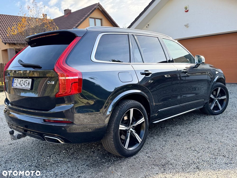 Volvo XC 90 D4 FWD R-Design 7os - 17