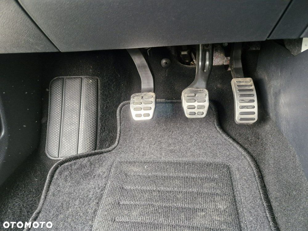 Volkswagen Polo 1.4 16V Comfortline Optimum - 15