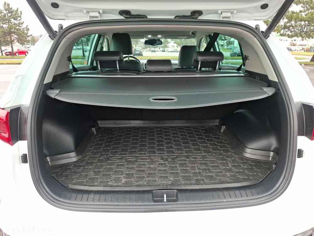 Kia Sportage 1.6 T-GDI L Business Line 2WD - 18