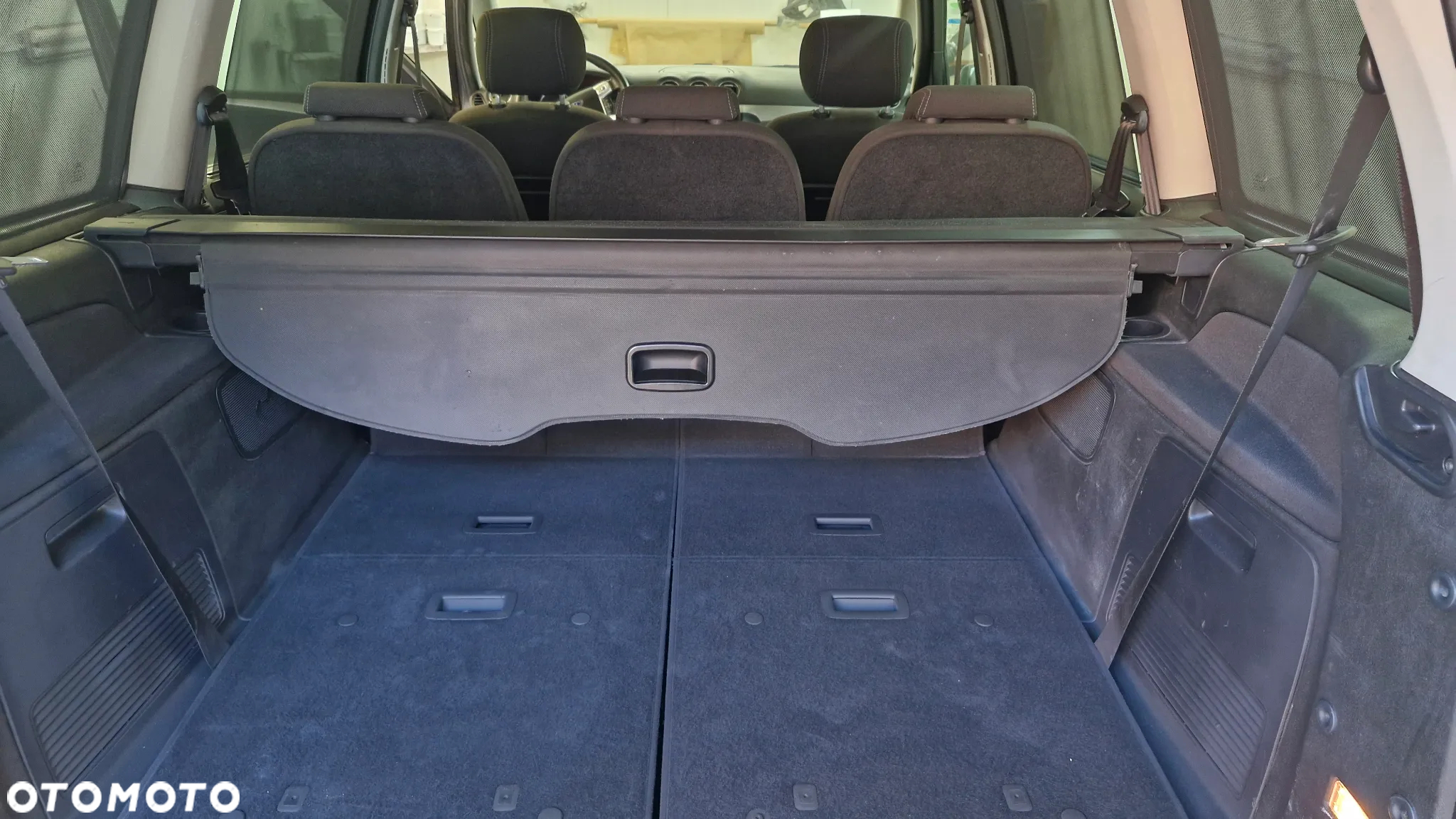Ford Galaxy 2.0 TDCi Ghia - 16