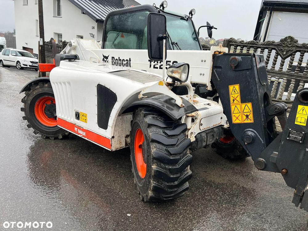 Bobcat T2250 | Ładowarka Teleskopowa | BOBCAT T 2250 | Udźwig 2200 kG | 5 Metrów | Nowe Opony | w Oryginale | Stan IDEALNY | Miniładowarka | 6 Metrów | - 20