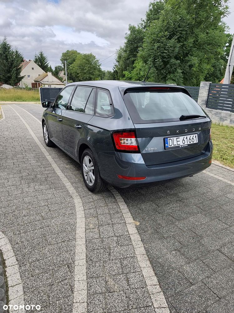Skoda Fabia 1.0 TSI Ambition - 10