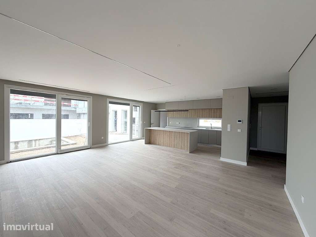 Moradia Térrea T3 a venda com 2 suites, Piscina em Urbanização - Grande imagem: 4/22