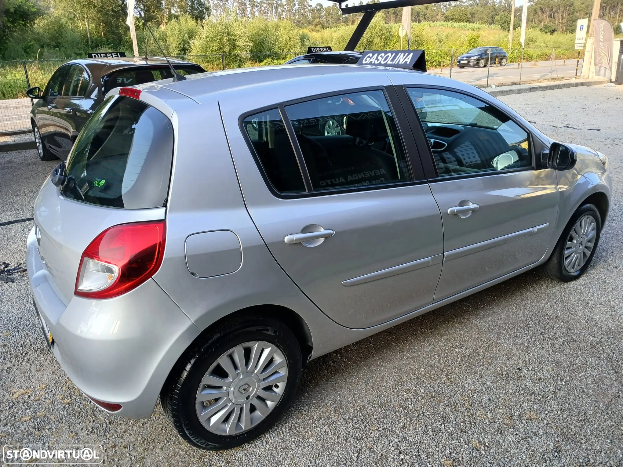 Renault Clio 1.2 16V Confort - 4