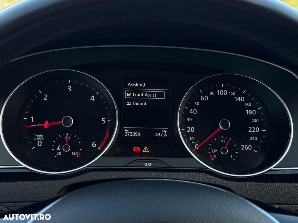 Volkswagen Passat - 14