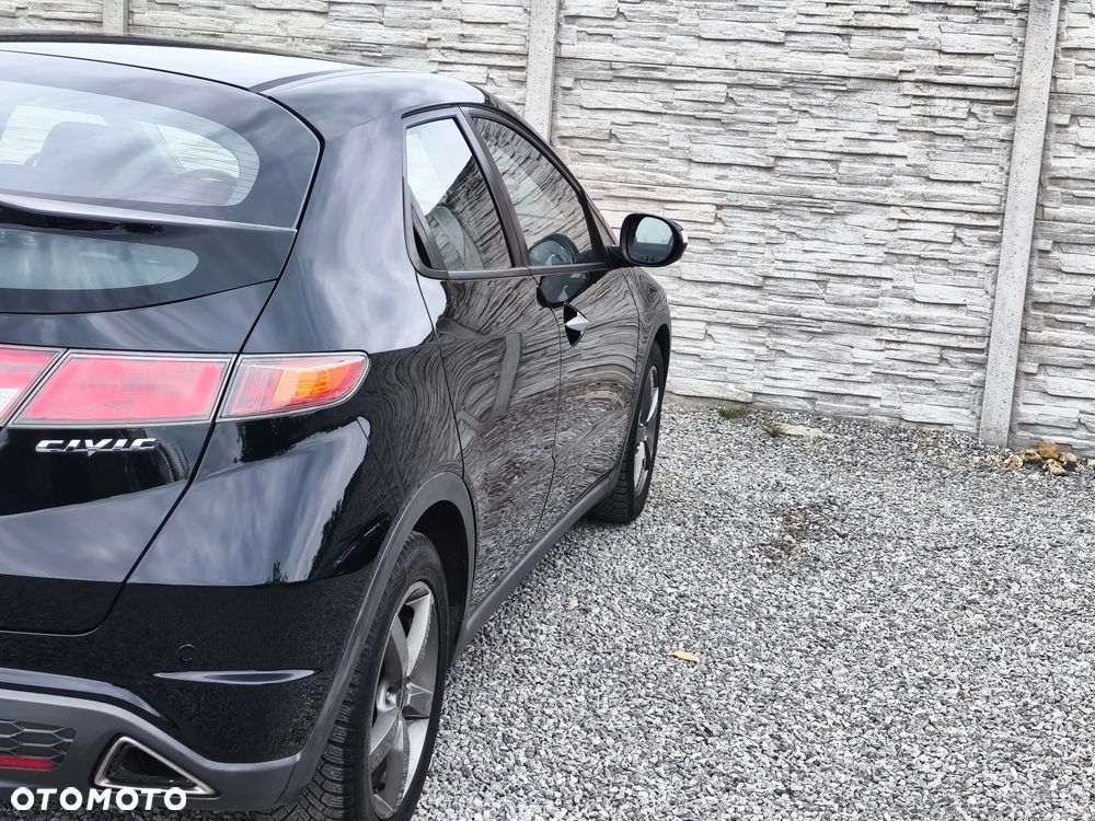 Honda Civic 1.8i-VTEC Sport - 24