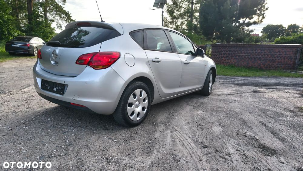 Opel Astra 1.6 Automatik Selection - 8