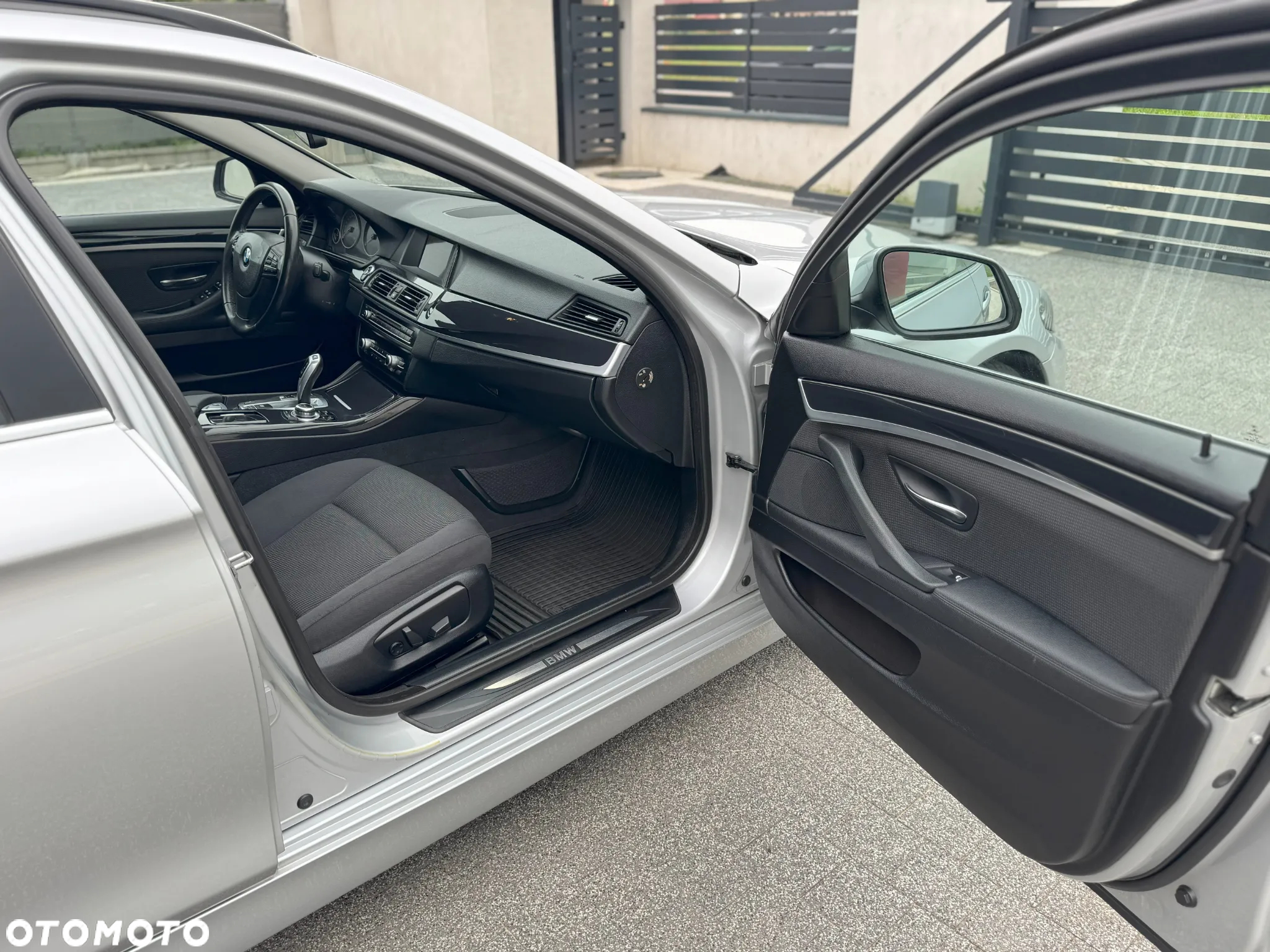 BMW Seria 5 520d Luxury Line - 17