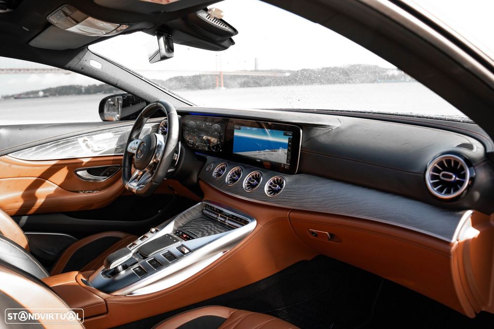 Mercedes-Benz AMG GT - 19