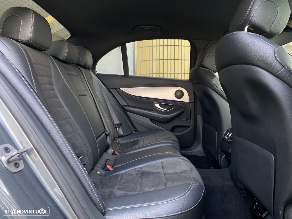 Mercedes-Benz E 220 d AMG - 12