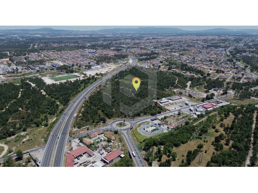 Terreno com potencial único para investimento em Seixal, perto de a... - Grande imagem: 5/16