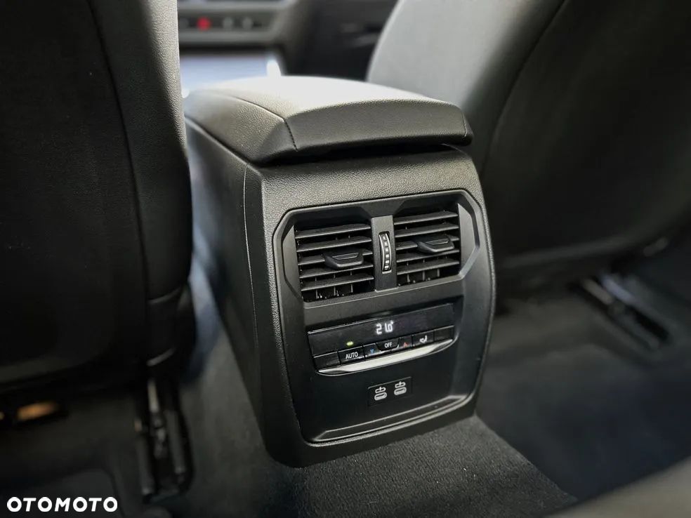 BMW Seria 3 - 33