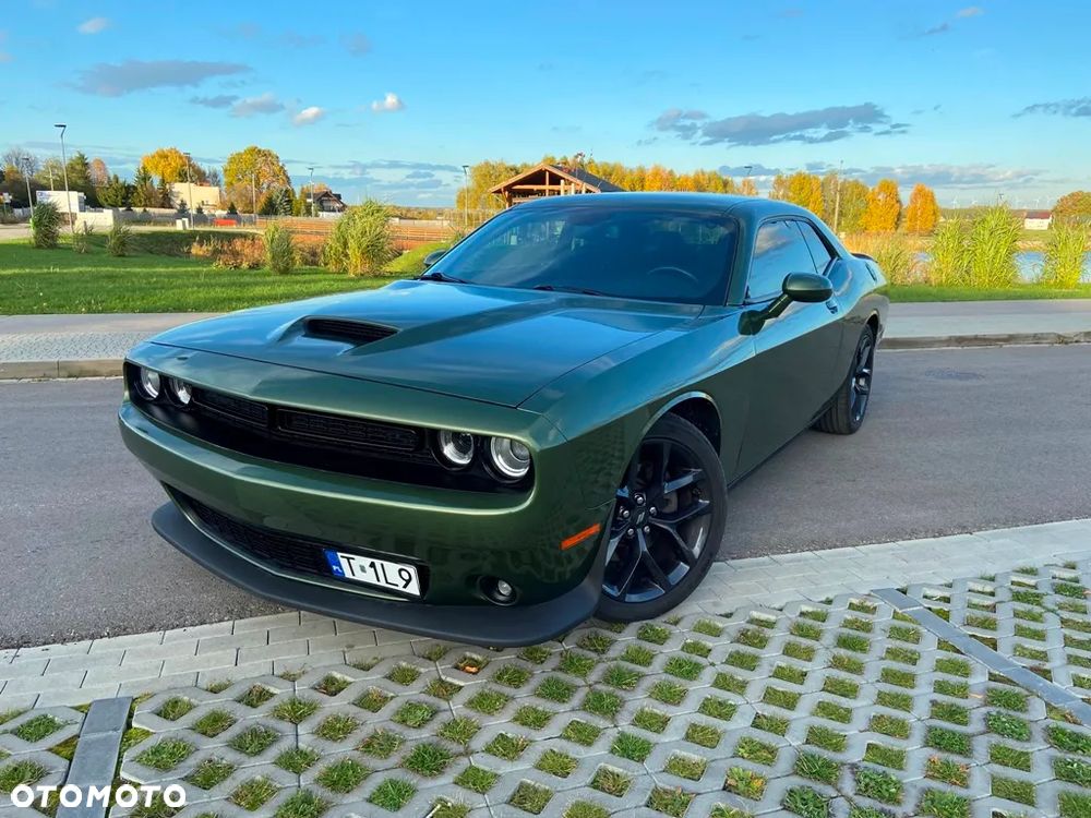 Dodge Challenger - 1