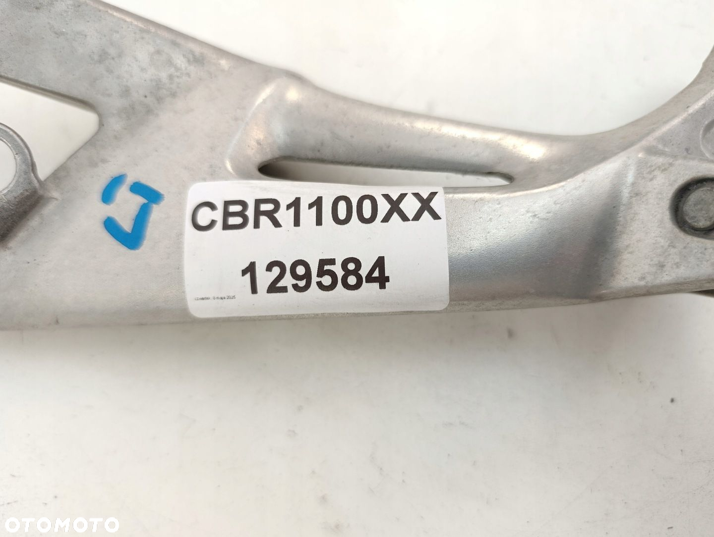 HONDA CBR 1100XX SET PODNÓŻEK PASAŻERA LEWY - 6