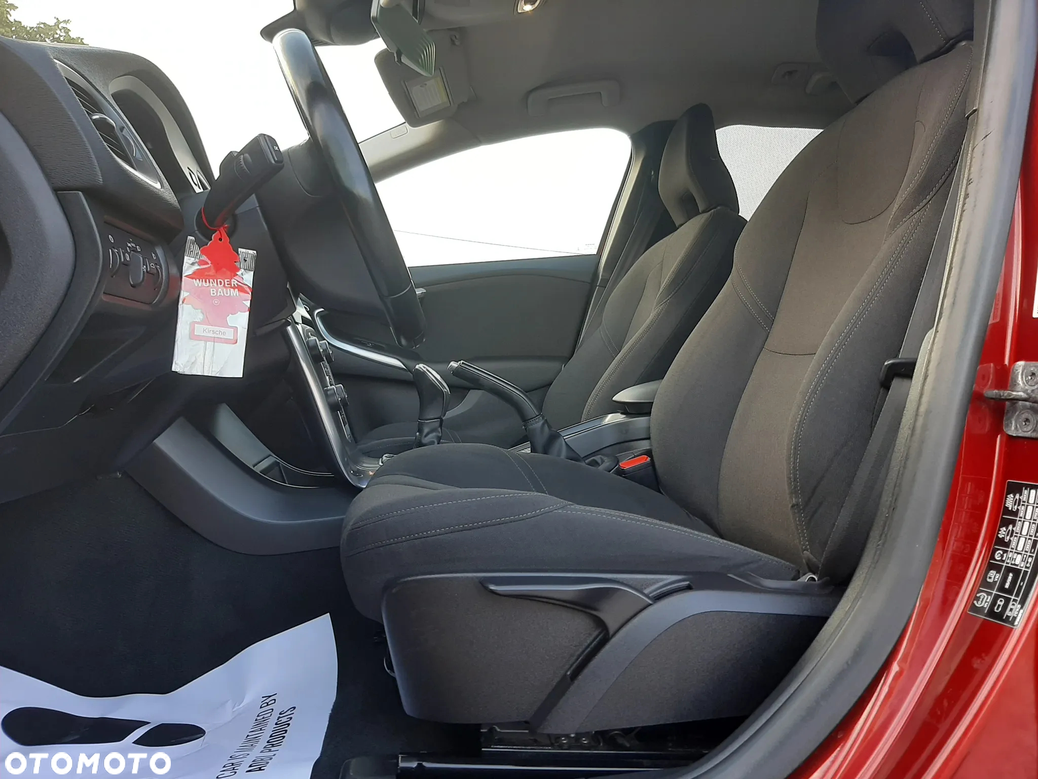 Volvo V40 - 15