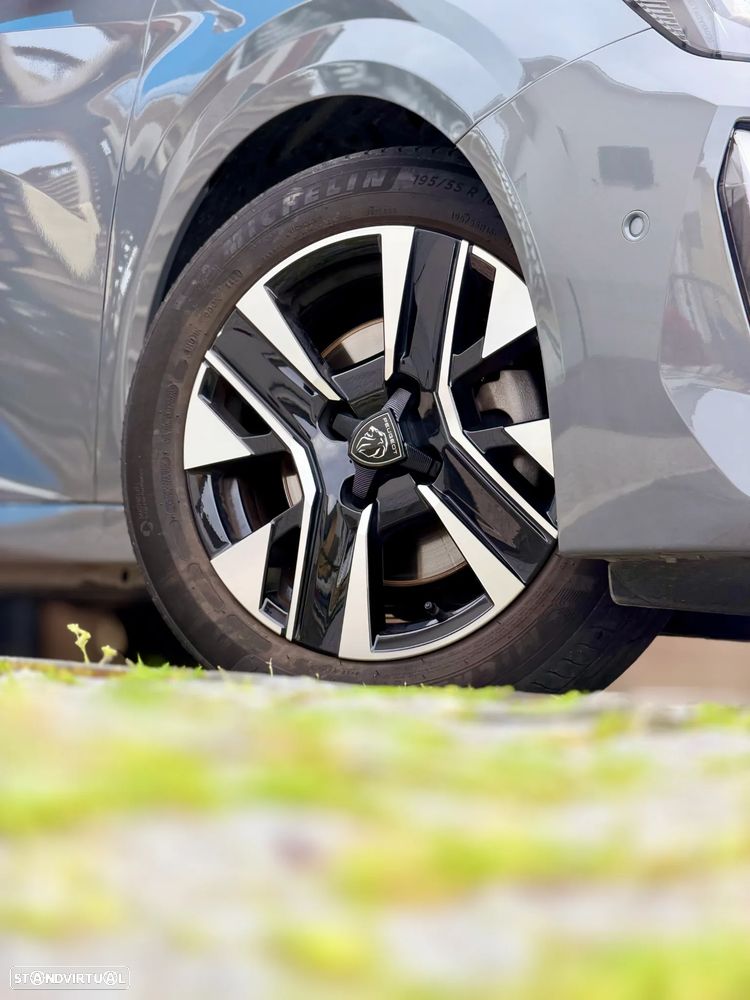 Peugeot 208 1.2 PureTech Allure - 27