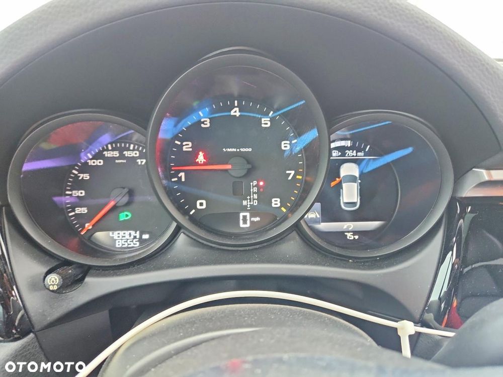 Porsche Macan Standard - 10