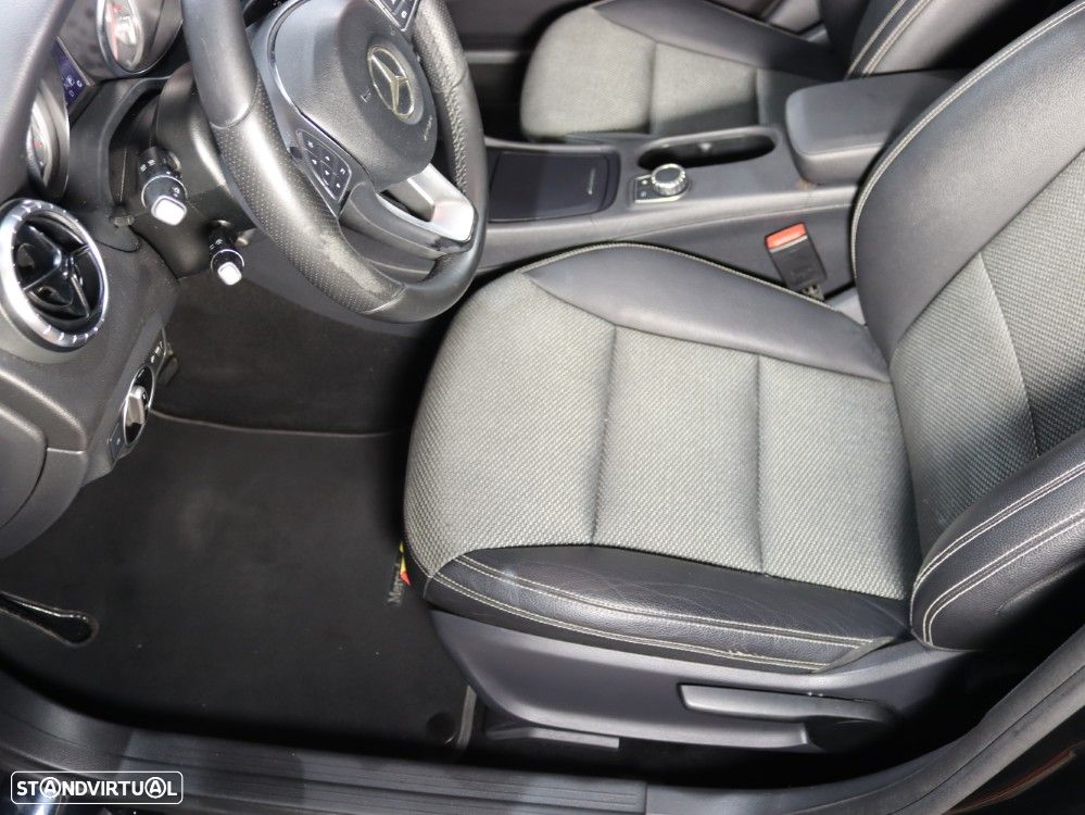 Mercedes-Benz CLA 180 d Shooting Brake Urban Aut. - 10