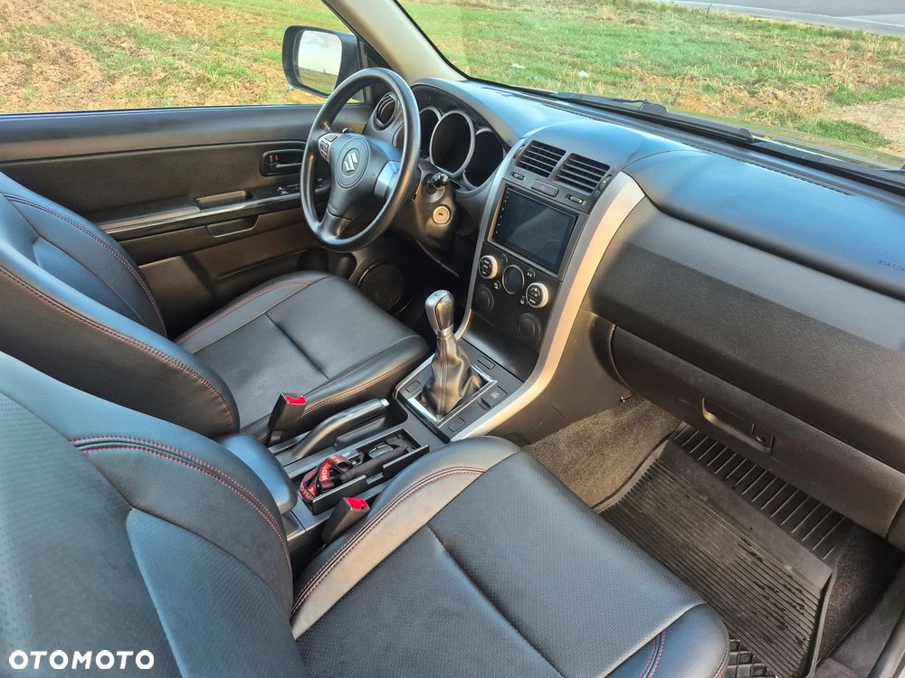 Suzuki Grand Vitara - 16