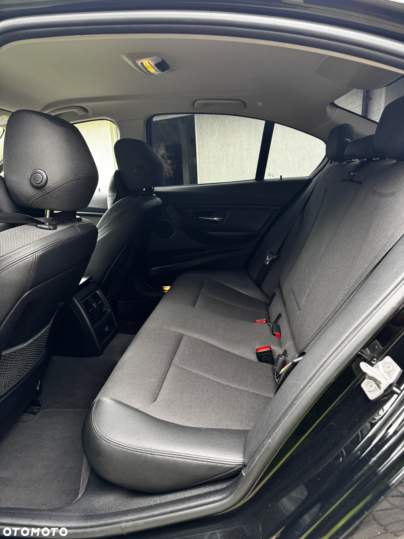 BMW Seria 3 320d Sport Line - 16