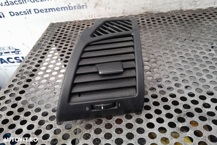 Grila ventilatie bord stanga 705918712 BMW Seria 1 E87 [2004 - 2007] - 2