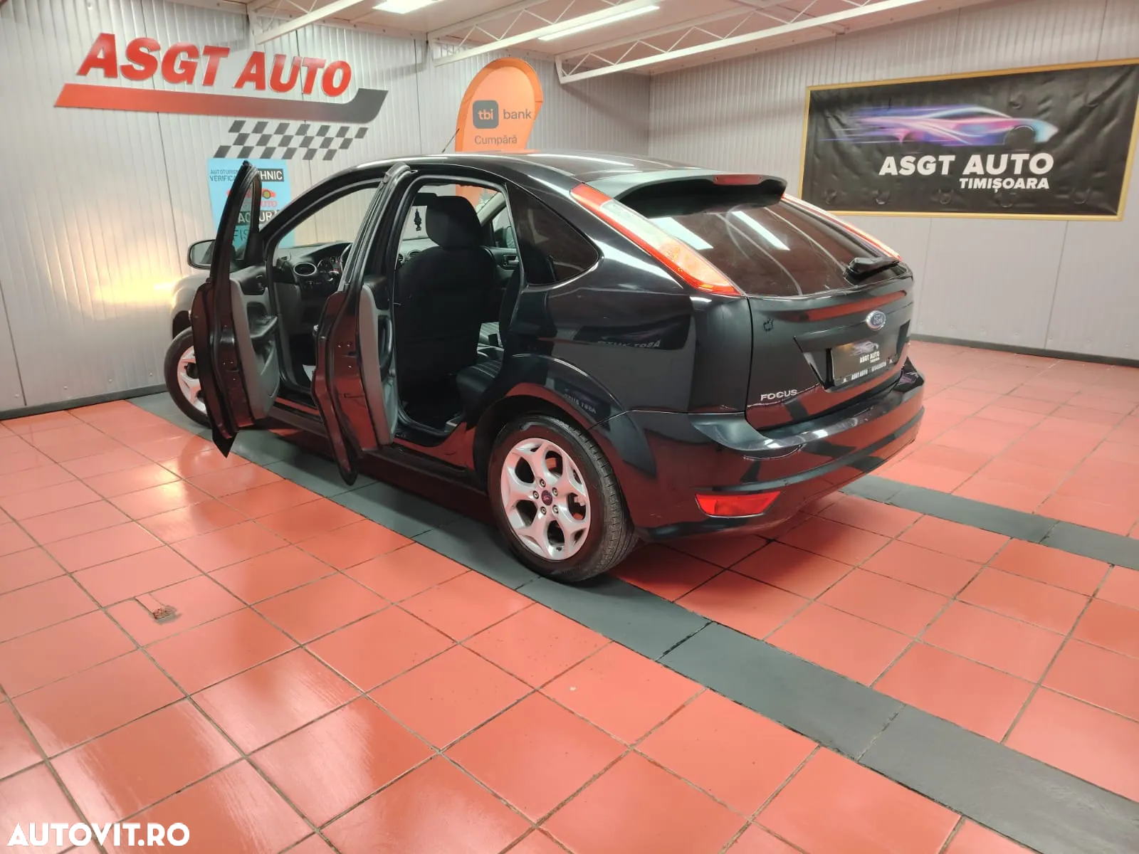 Ford Focus - 17