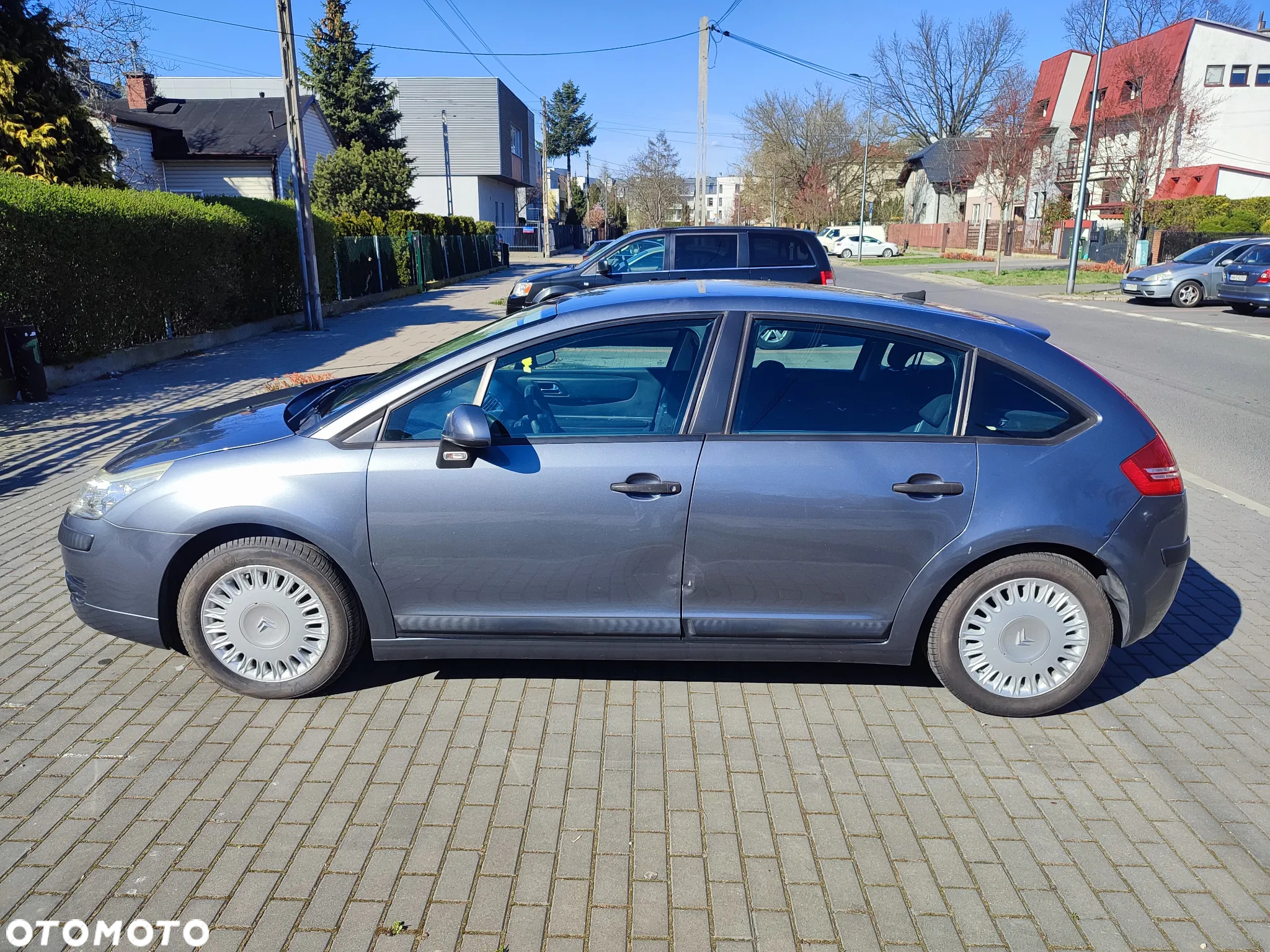 Citroën C4 1.4 16V Advance - 3