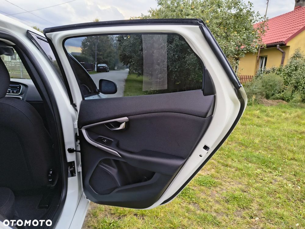 Volvo V40 D2 Summum - 15