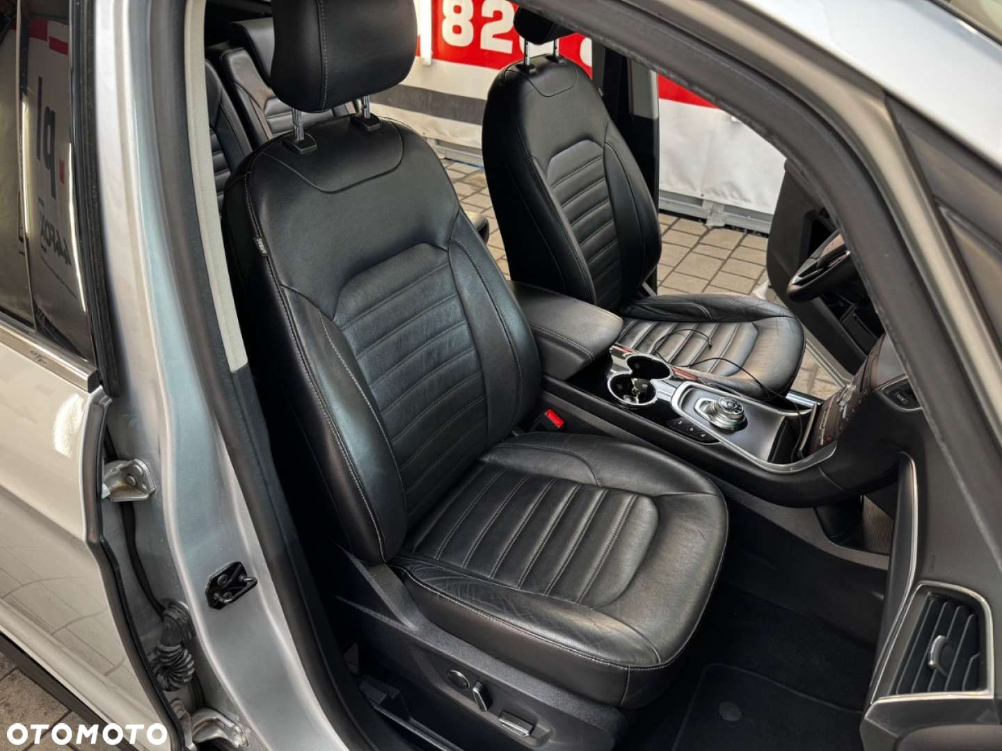 Ford Galaxy 2.0 EcoBlue Titanium - 36
