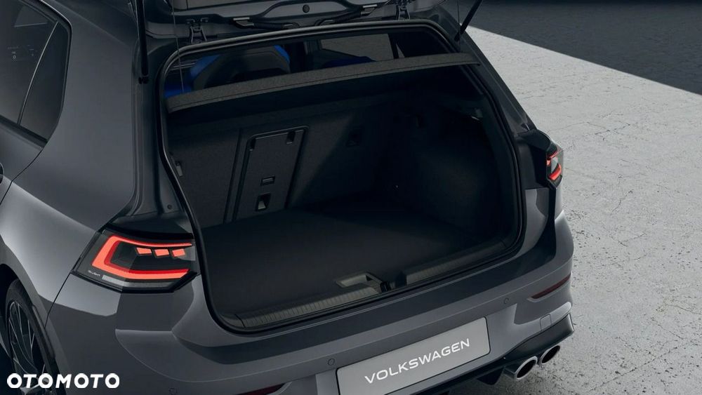 Volkswagen Golf - 10