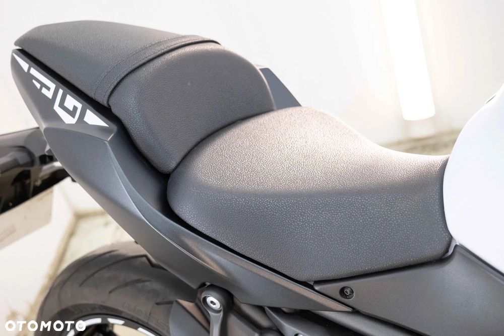 Kawasaki Z 650 - 20