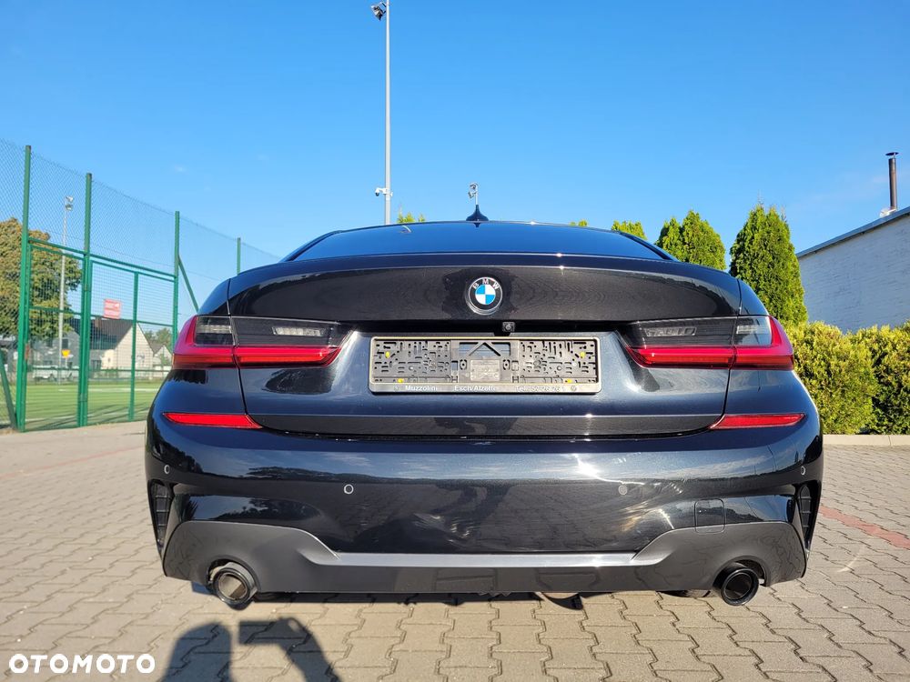 BMW Seria 3 330d xDrive - 7