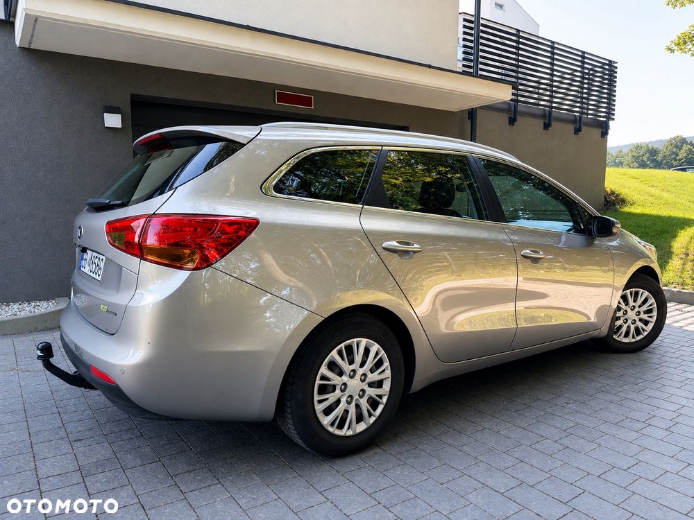 Kia Ceed 1.6 GDI Business Line - 13