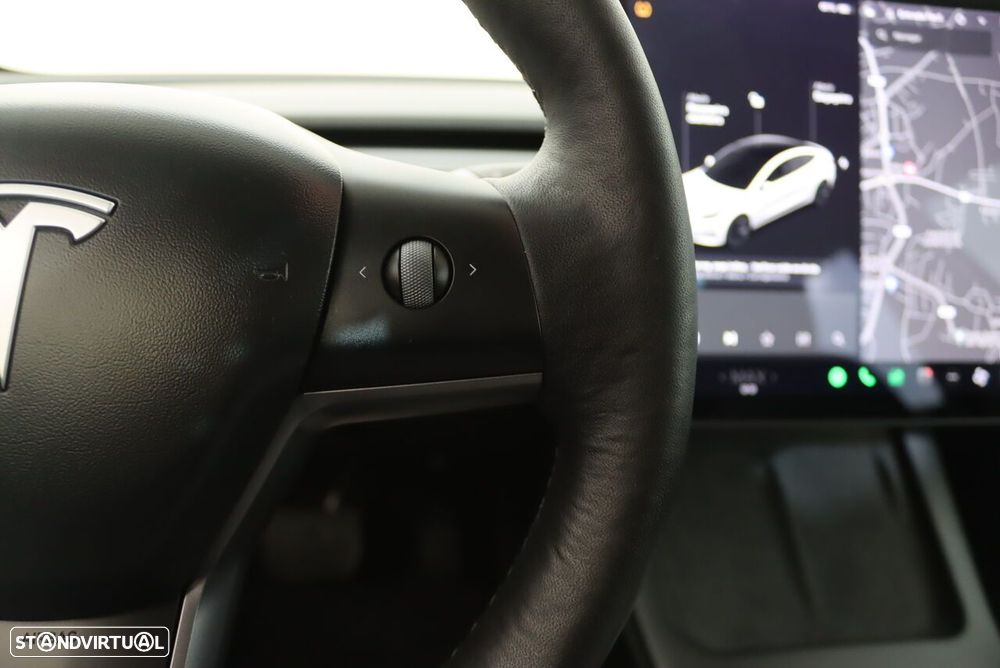 Tesla Model 3 - 13