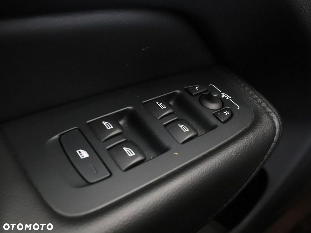 Volvo XC 60 B4 D Core - 36