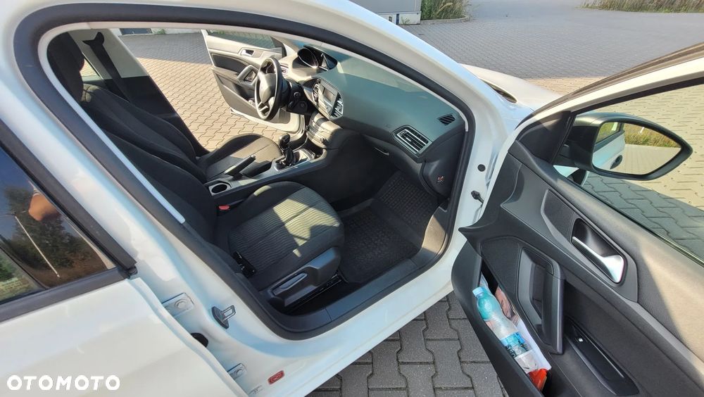 Peugeot 308 1.6 HDi Access - 10