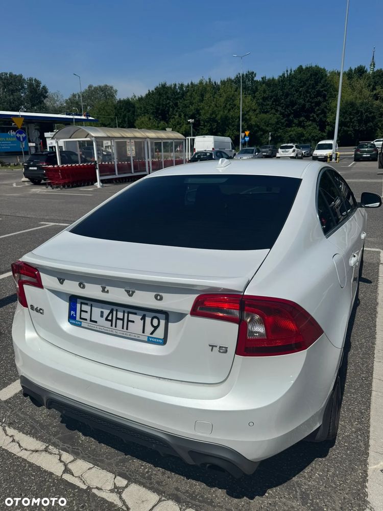 Volvo S60 T5 Drive-E R-Design Momentum - 5