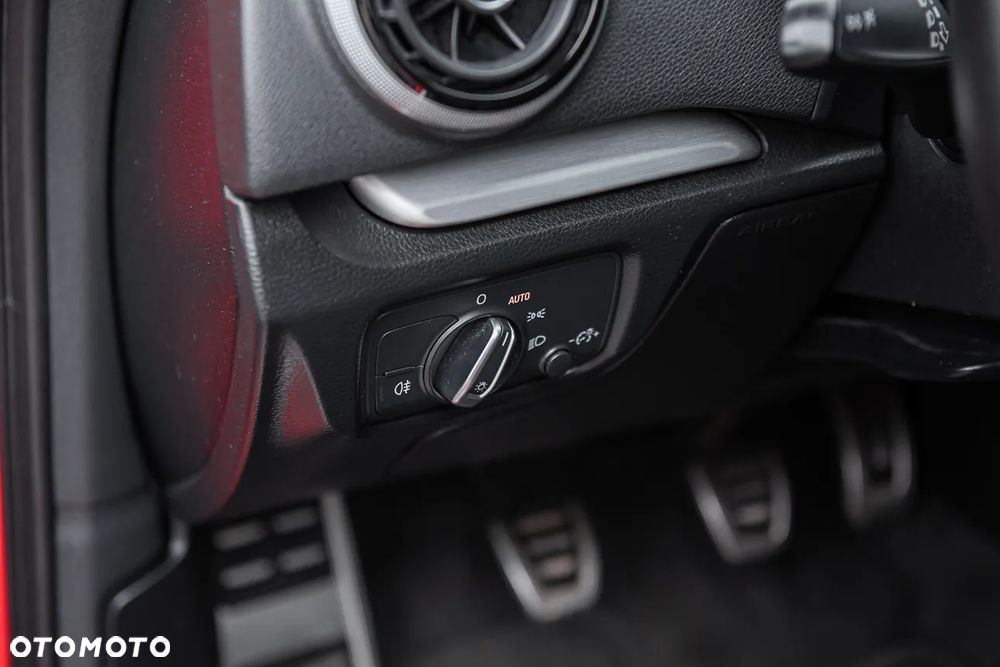 Audi S3 Sportback 2.0 TFSI Quattro - 17