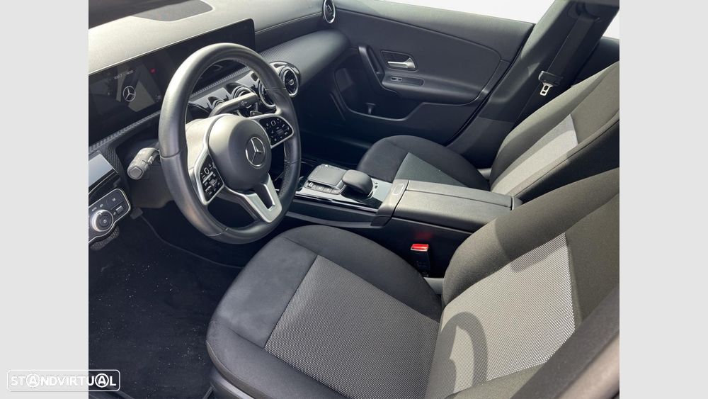 Mercedes-Benz CLA 180 d Shooting Brake Style Plus Aut. - 2