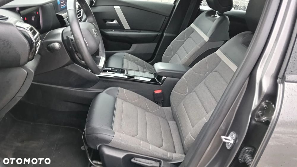 Citroën C4 BlueHDi 130 Stop&Start EAT8 FEEL PACK - 23