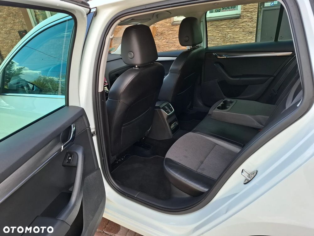 Skoda Octavia 1.6 TDI Premium Edition - 16