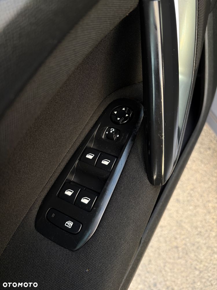 Peugeot 308 1.6 BlueHDi Active S&S - 20