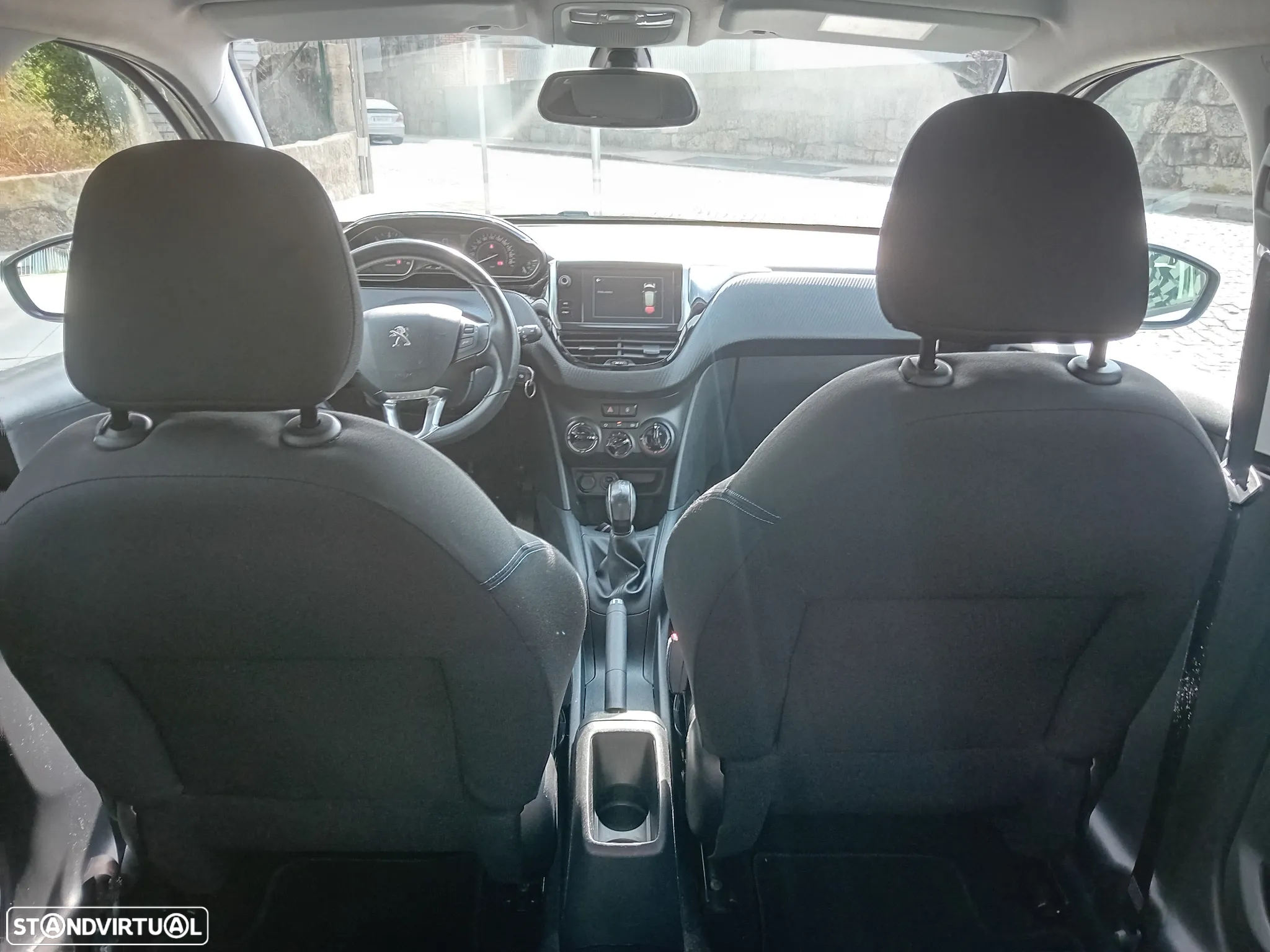 Peugeot 208 1.5 BlueHDi Signature - 10